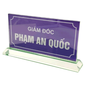 biển chức danh để bàn bằng mica trong suốt